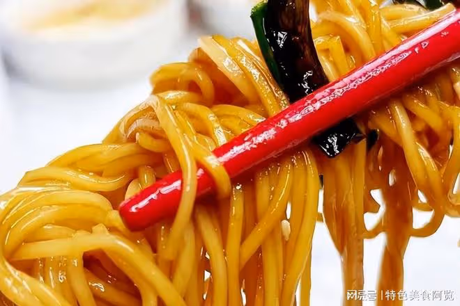 麵條絕絕子的簡單吃法，搭配蔥油拌一拌，解饞飽腹，風味嘎嘎好
