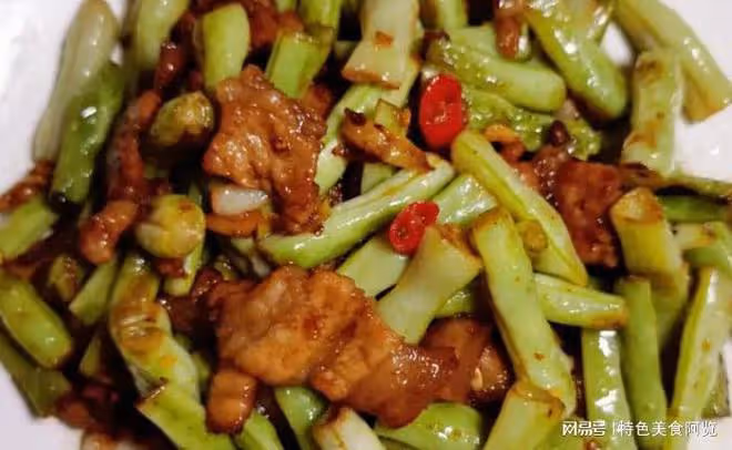 不能錯過的豆角炒肉,脆爽下飯,解饞飽腹,家人愛吃的家常菜