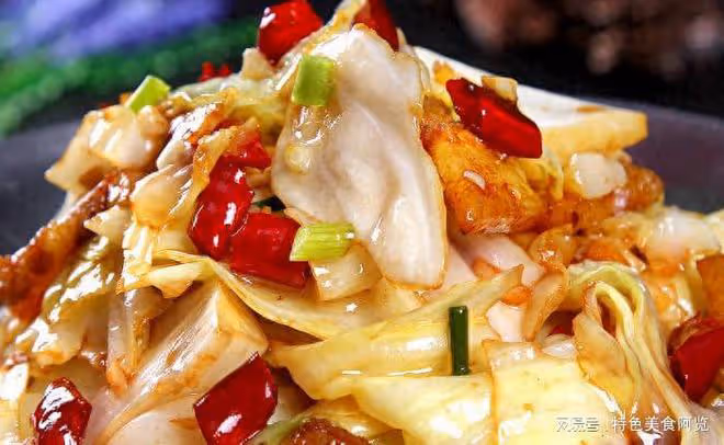 手殘黨福音,深扒干鍋包菜的簡單做法,葷素脆鮮,味美下飯又營養