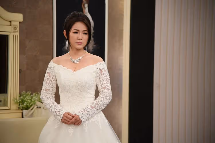 星卉帶球再嫁披婚紗　沈世朋樂當現成的爸
