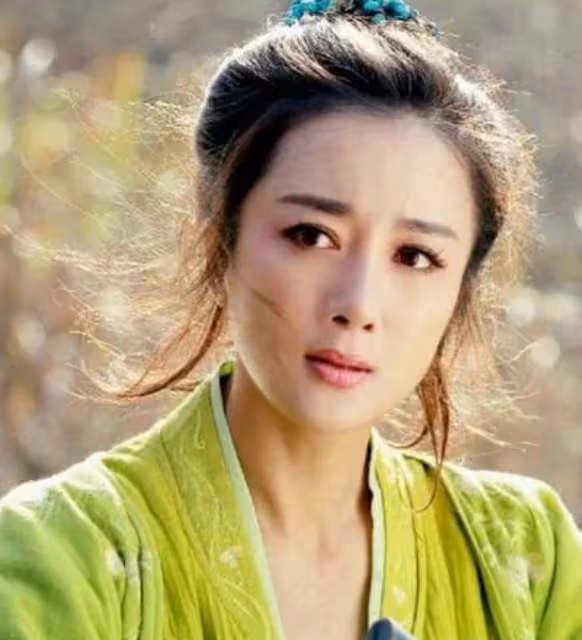 曾是古裝第一美人,被狗咬後瘋狂整容,只能演繹惡毒女配