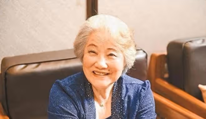 定居美國10餘年,78歲卻回國「撈金」,她憑啥被稱「人民藝術家」