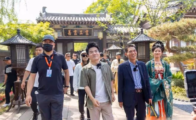 外交部還是文化部?網友喊話董宇輝加入國家隊!他的認知很清晰!