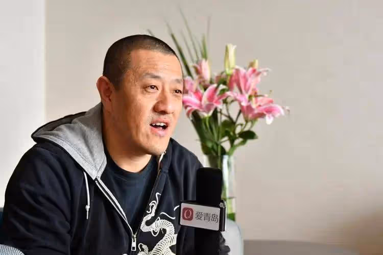 丁晟曾靠爛片狂賺!但離開成龍三連敗,楊冪金晨都救不了