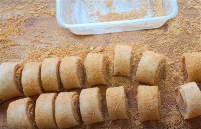正宗豆面卷做法,加入這2樣東西,豆面卷軟糯筋道,涼了都不硬