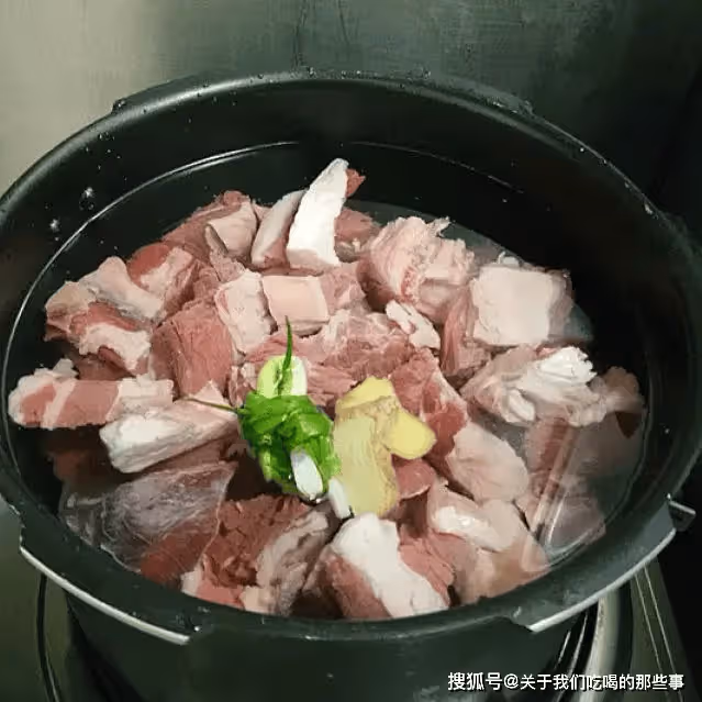 燉牛肉:牢記「3放2不放」,牛肉軟爛入味不塞牙,關鍵不腥也不柴