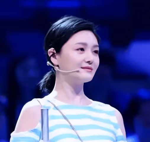 大S的兩個娃與具俊曄情同父子,汪小菲無奈放棄撫養權,與女友再婚