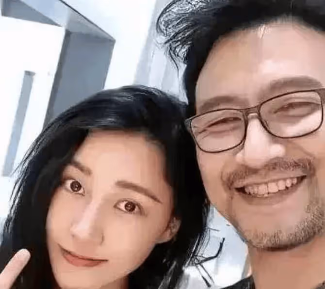 章子怡與小鮮肉感情升溫，前夫汪峰復婚無望，為新歡獻歌