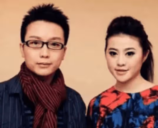 李玉剛三次婚姻引人猜測!烏克蘭美女妻子撫育混血女兒!