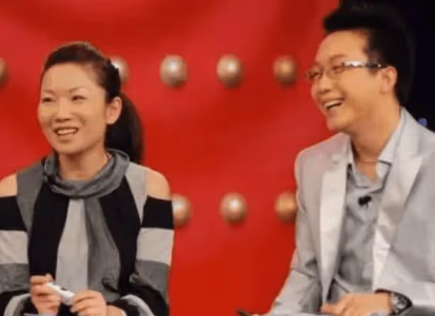 李玉剛三次婚姻引人猜測!烏克蘭美女妻子撫育混血女兒!