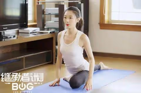 前TVB女星結婚後洗掉負評,一家三口出遊無人認出,曾因爆出不雅艷片被雪藏