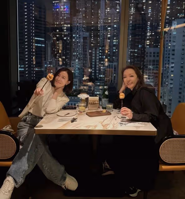 TVB三料視後與TVB綠葉聚會吃飯，兩人成為好姐妹全因這部劇...