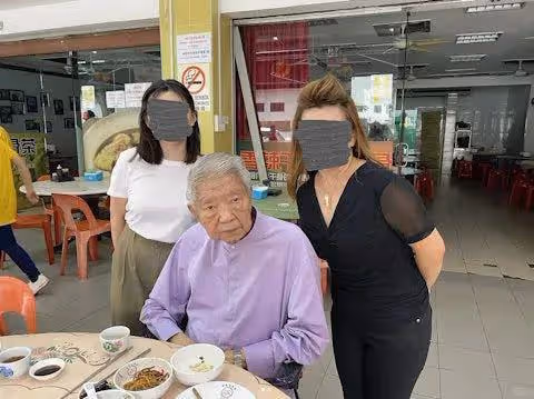 82歲著名才子近況曝光,與後輩聚會精神奕奕面色紅潤,月花50萬養老