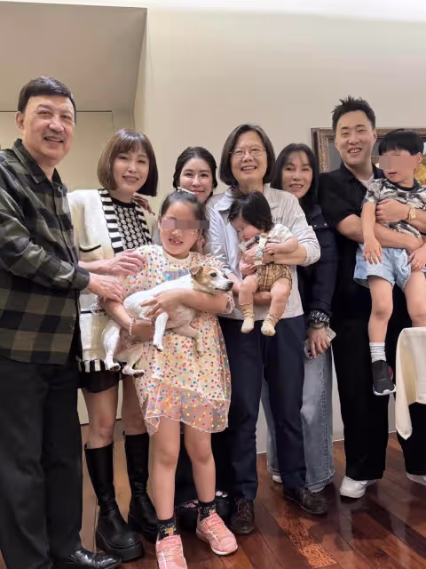 余天外孫回家!媳婦陪睡「轉頭撞見一幕」不敢戳破…余祥銓心疼「吐6字」