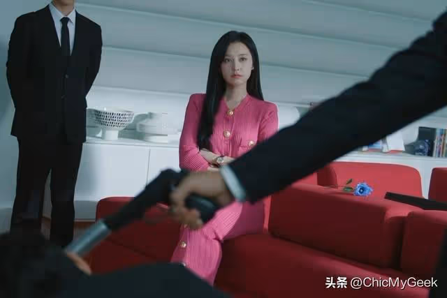 《眼淚女王》7大可愛彩蛋!金秀賢致敬千頌伊瘋演技!