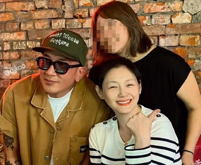 大S近照被嘲顯老,本人親自曬出老公視角照澄清,結果牆都P歪