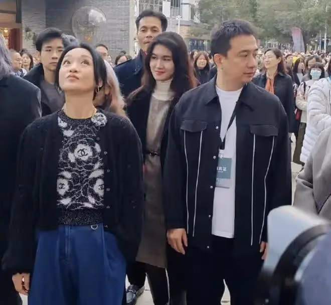 首爾這一夜：42歲宋慧喬嬌俏，裴秀智是全民初戀，湯唯美得很輕鬆