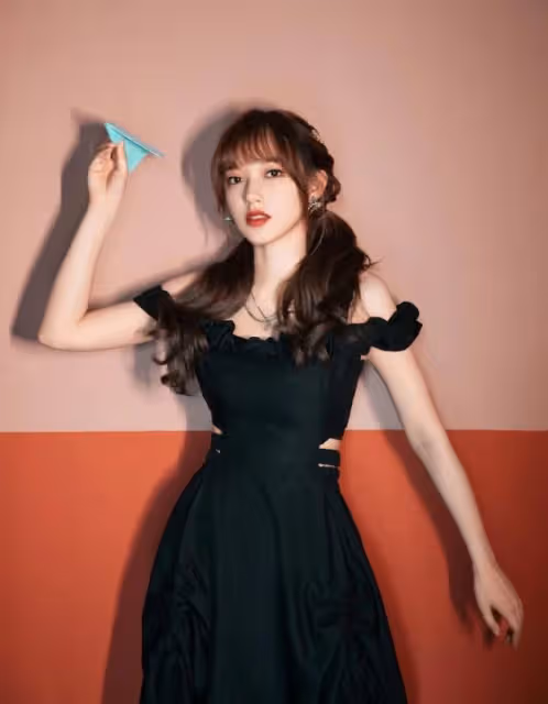 絕美綻放!25歲程瀟驚艷亮相,人間極品尤物讓人心動不已