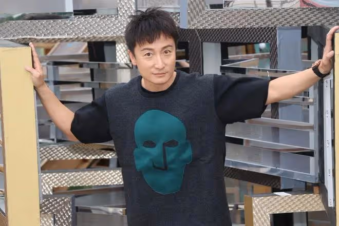 婚事無期!44歲香港男星直言還未獲女友信任:我講什麼她都不信
