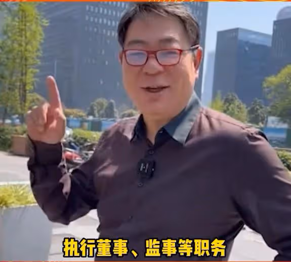 高亞麟出軌徐梓鈞早有端倪，更多細節被扒，《家有兒女》官微整活
