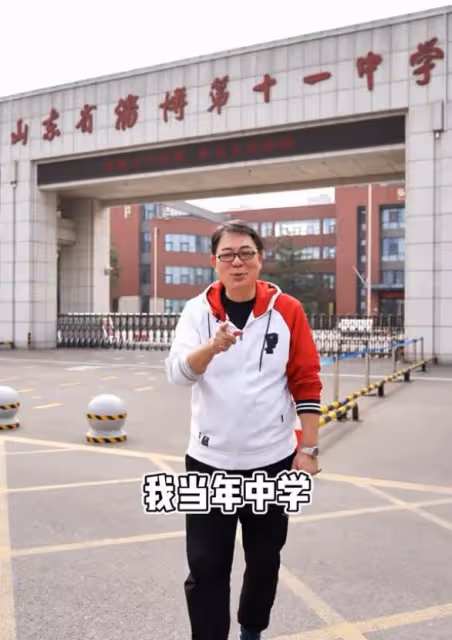 高亞麟出軌徐梓鈞早有端倪，更多細節被扒，《家有兒女》官微整活