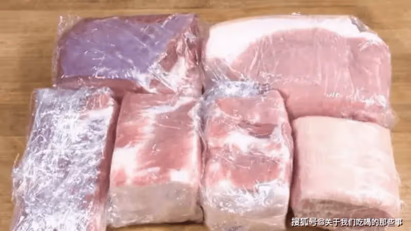凍肉解凍別只會用水泡,教你1妙招,10分鐘快速解凍,軟嫩又鮮香