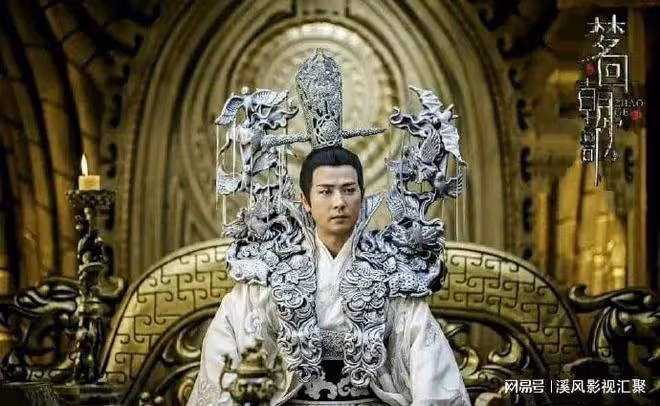 於正被壓7年的劇,頭頂青銅器,白鹿許凱做配,投資3億,男主已涼
