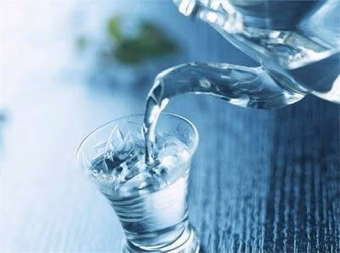 礦物質水和純凈水有什麼區別?純凈水VS礦物質水怎麼選?