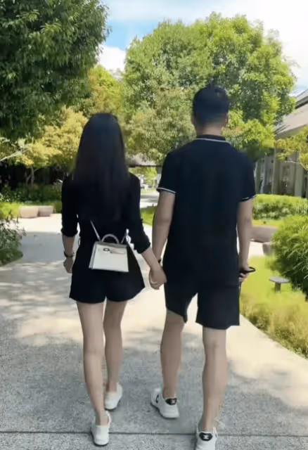 大S撤訴!是法院勸她息事寧人,放棄四幅名畫,大S如此反常背後真相細思極恐