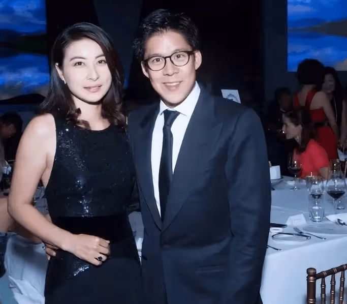 郭晶晶霍啟剛感情破裂?兩人多次被確認已離婚,婚姻狀況備受煎熬