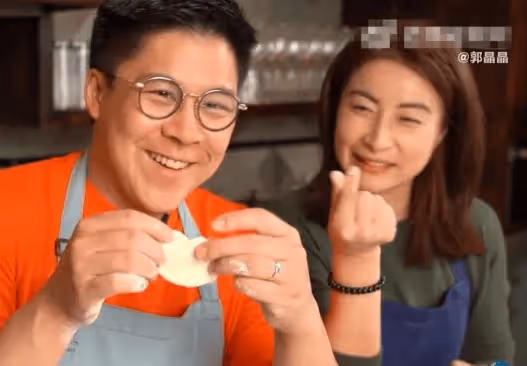 郭晶晶霍啟剛感情破裂?兩人多次被確認已離婚,婚姻狀況備受煎熬