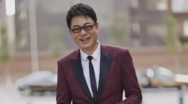 堅持和妻子丁克,卻和情人生孩子,52歲高亞麟已經走上「不歸路」