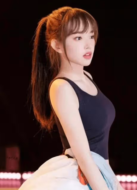從鄰家女孩到時尚ICON,程瀟的25歲華麗蛻變!