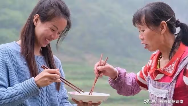 兒子放著公務員不娶,要娶個農村姑娘,去了趟她家後,我同意了