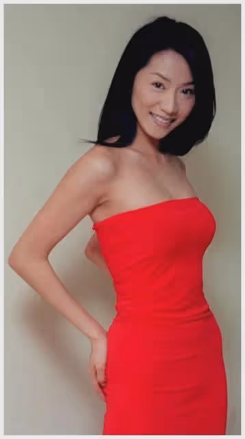 徐華鳳:做7年小三擠走原配,嫁進豪門3年,渾身長瘤死在丈夫懷中