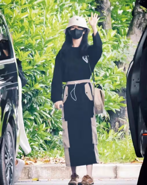 楊紫近照顏值徹底開掛!穿衣太美完全不敢認,終於把造型團隊換了