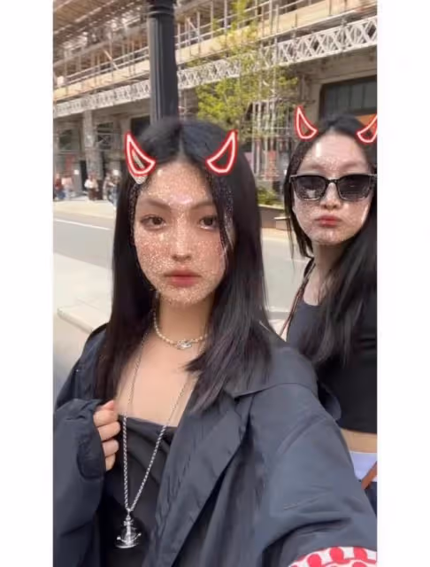 王詩齡近照好辣妹!穿衣露大腿把大家都美到了,在英國街頭太驚艷