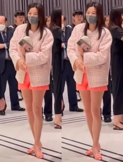 全智賢參加美容代表婚禮好驚艷!穿得比其他明星都美,露長腿真絕