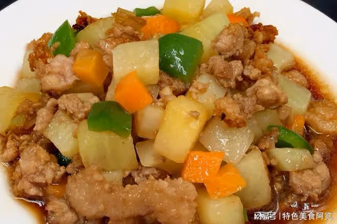 手殘黨福音來了,深扒肉末燜土豆的簡單做法,葷素味美,嘎嘎好吃