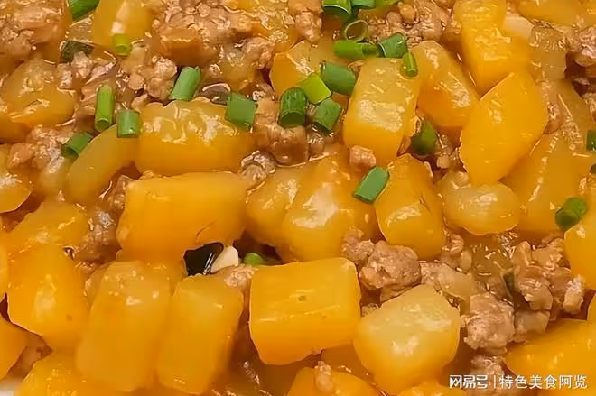 手殘黨福音來了,深扒肉末燜土豆的簡單做法,葷素味美,嘎嘎好吃