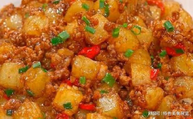 手殘黨福音來了,深扒肉末燜土豆的簡單做法,葷素味美,嘎嘎好吃