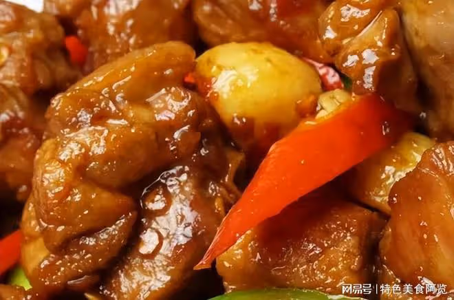 買1斤鴨腿,教你做醬燜風味的家常菜,搭配山藥燜一燜,嘎嘎好吃