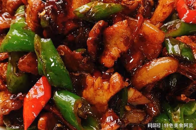 肉食愛好者的福音,深扒紅燒小炒雞的解饞做法,嫩鮮微辣又下飯