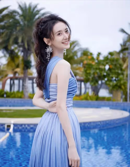 高亞麟出軌對象舊照曝光,怎好意思稱北電校花?如今算是脫胎換骨