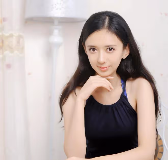 高亞麟出軌對象舊照曝光,怎好意思稱北電校花?如今算是脫胎換骨