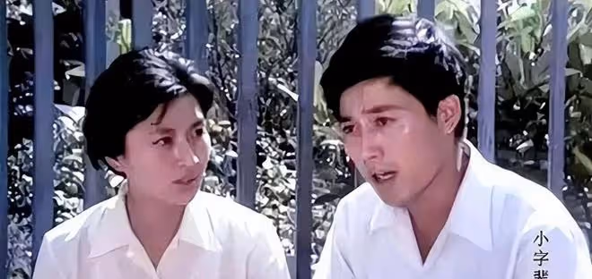 王偉平:娶圈外妻子,結婚39年無緋聞,如今女兒比他還紅