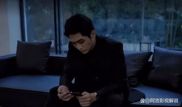 看懂費可性取向,才懂程浩為何甘心被騙2千萬,何珊得知嘔吐不止