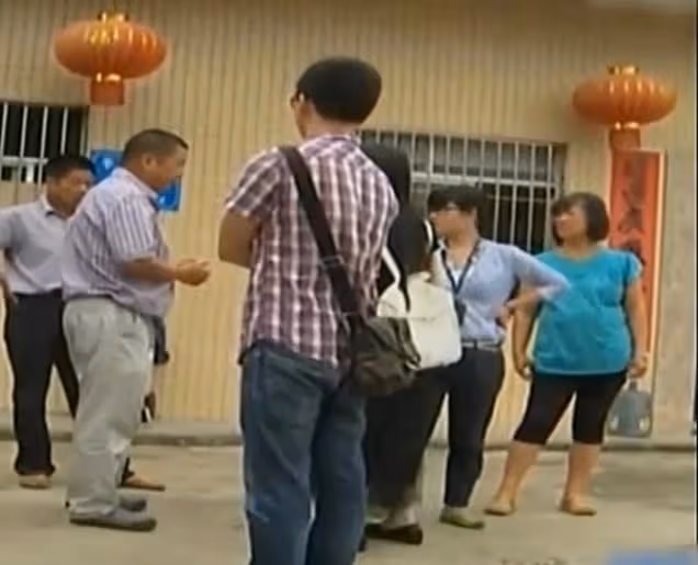 幾十年在外花天酒地，老了後找兒女贍養看病，兒子：他不配做人