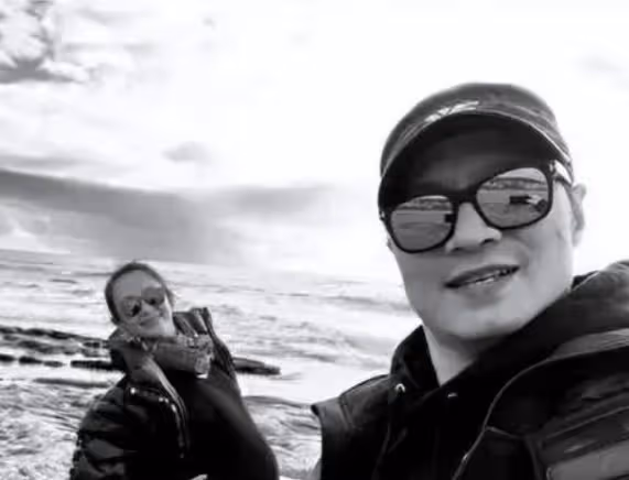 章子怡帶兒子上班有說有笑，汪峰接女兒放學父愛滿滿，如果沒有離婚該多幸福