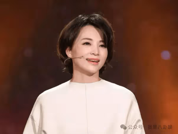 他和董卿同居6年，50歲再婚娶圈外嬌妻，如今樣貌大變認不出